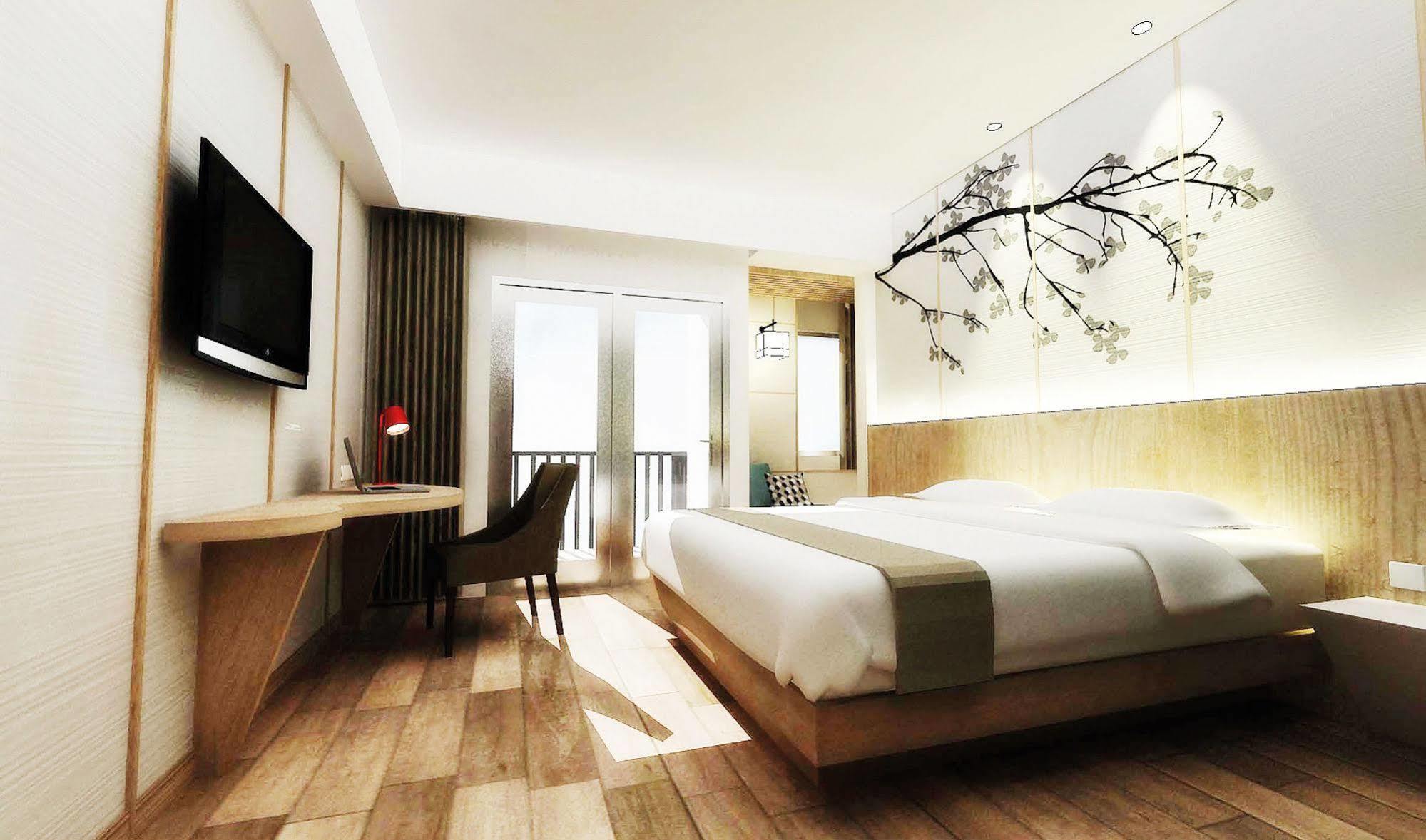 Hotel Santika Mega City Бекаси Экстерьер фото