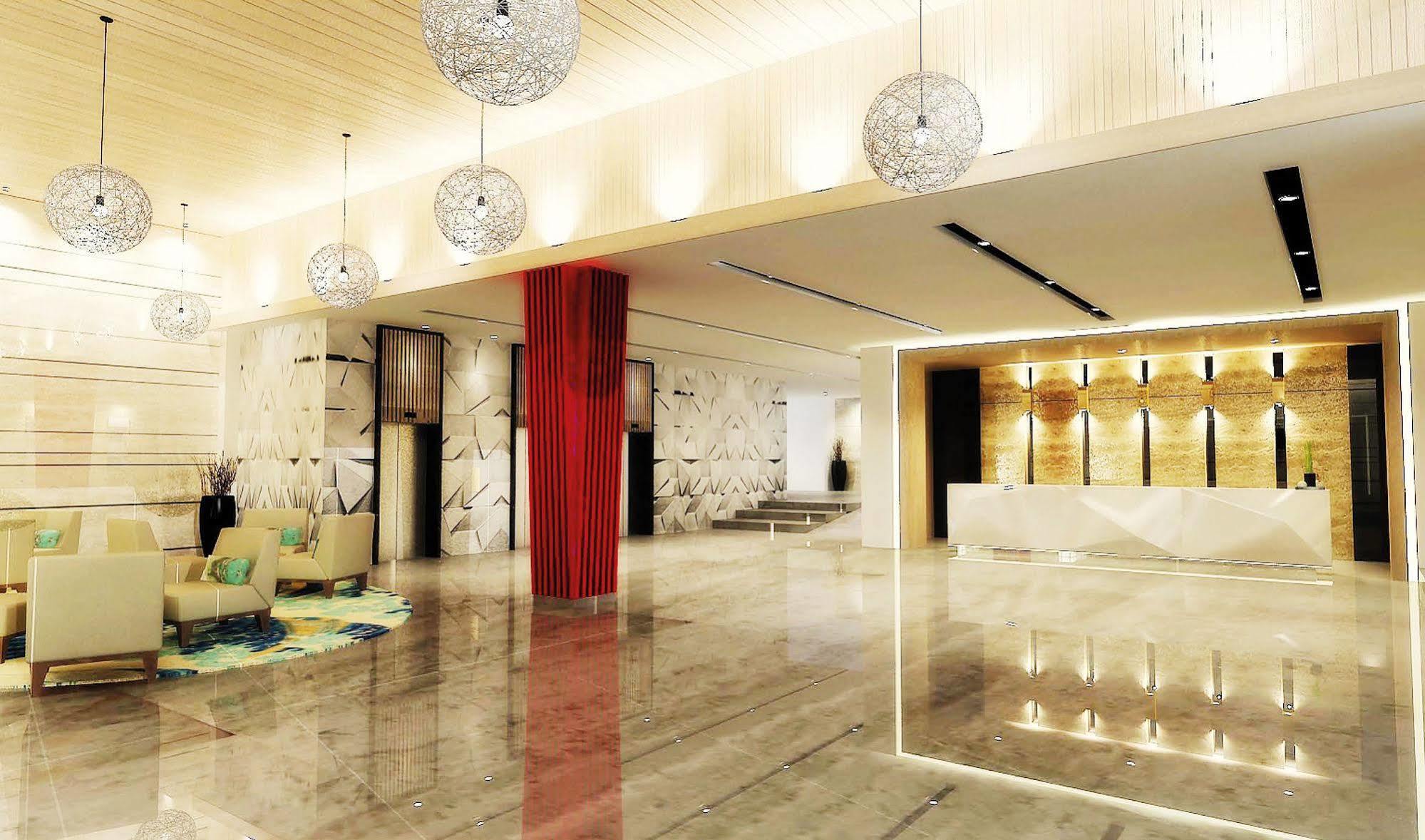 Hotel Santika Mega City Бекаси Экстерьер фото